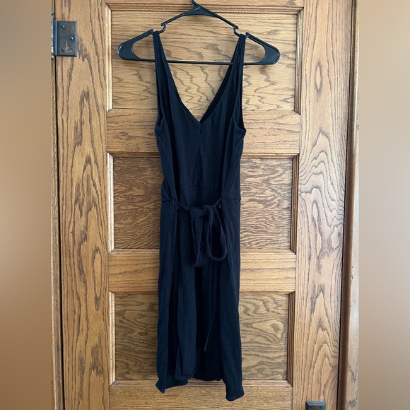 H&M basic black dress - Picture 4 of 5